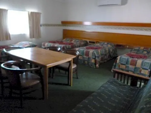 Landsborough Lodge Motel Barcaldine